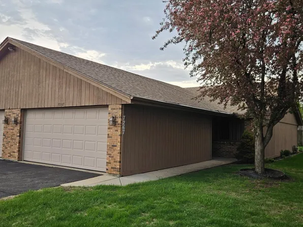 7267 Colosseum Dr, Rockford, IL 61107