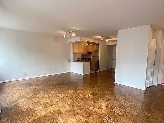 4th image of 300 W 55th St APT 11P