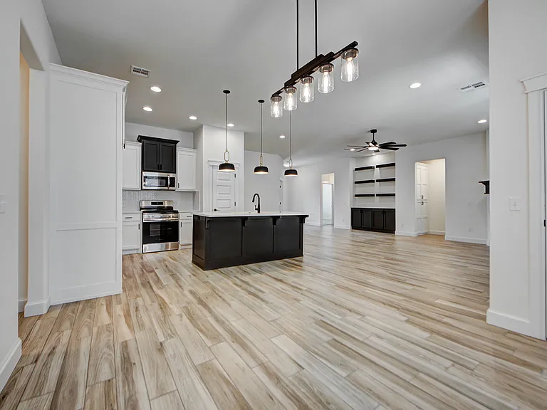 3027 Pescara Dr — Photo 25