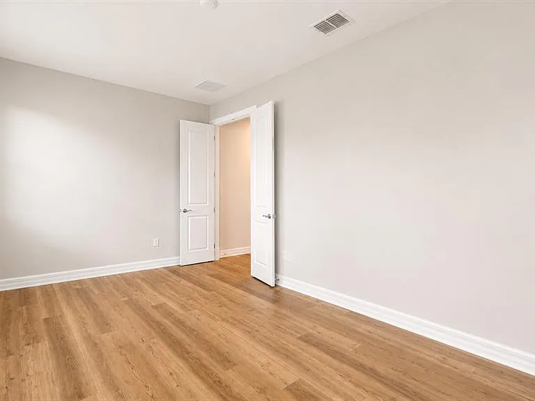 16628 Silver Brook Way — Photo 18
