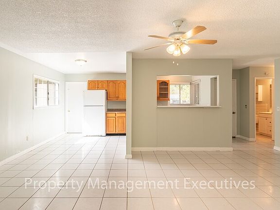 3rd image of 5302 Auburn Dr