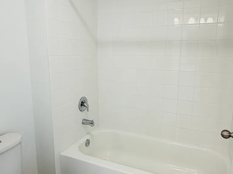 1838 Sanibel Dr — Photo 21