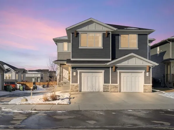46 S Emberside Pl, Cochrane, AB T4C 2L8