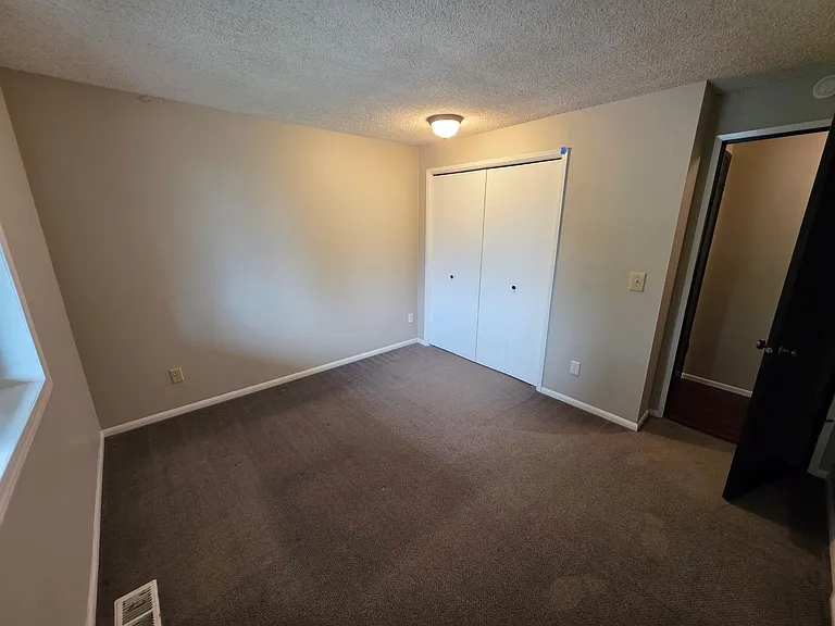 6912 N Five Mile Rd — Photo 14