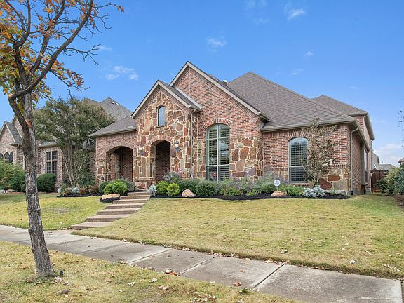 2nd image of 417 Broken Sword Dr