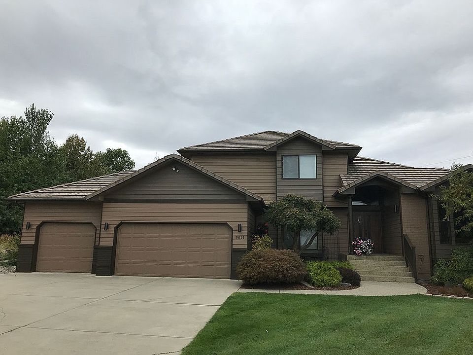 1st image of 9011 N Rossmoor Ct