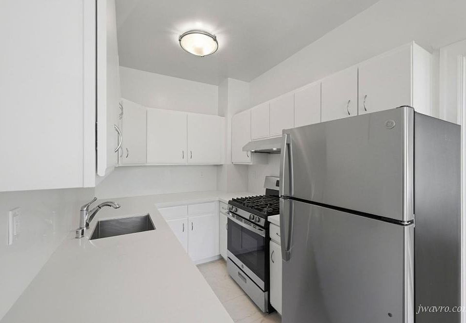 1st image of 3423 Fillmore St APT 312