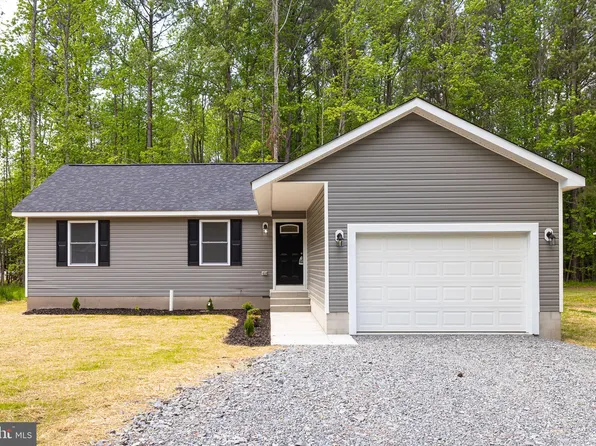 355 Circle Ln, Colonial Beach, VA 22443