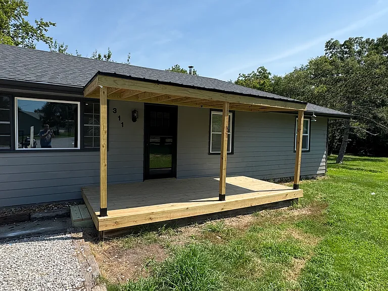 311 Renee Ln — Photo 2