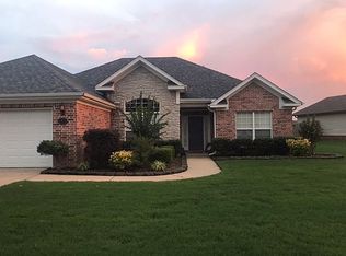 4013 Evergreen Dr, Benton, AR 72015