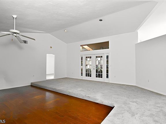 5th image of 237 L Auberge Ct