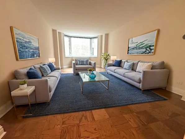 400 East 71st Street image 2 of 12