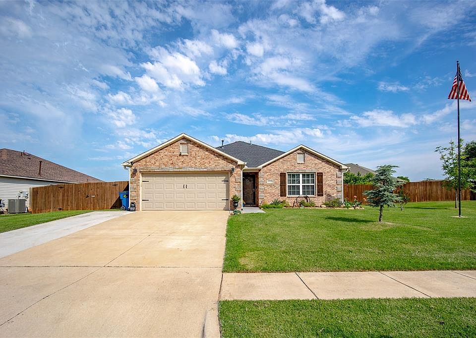 1st image of 1212 Ironstone Dr