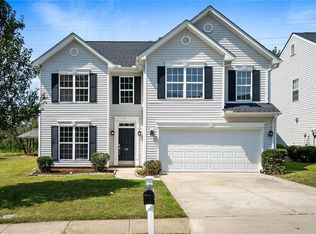 208 Kylemore Ln, Greer, SC 29650