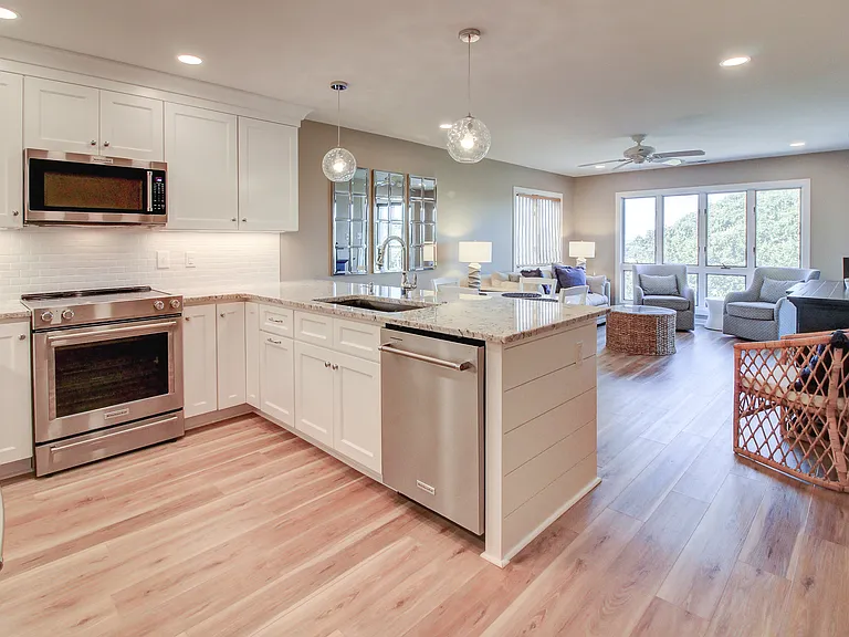 590 Marina Dr #1-D22 — Photo 11