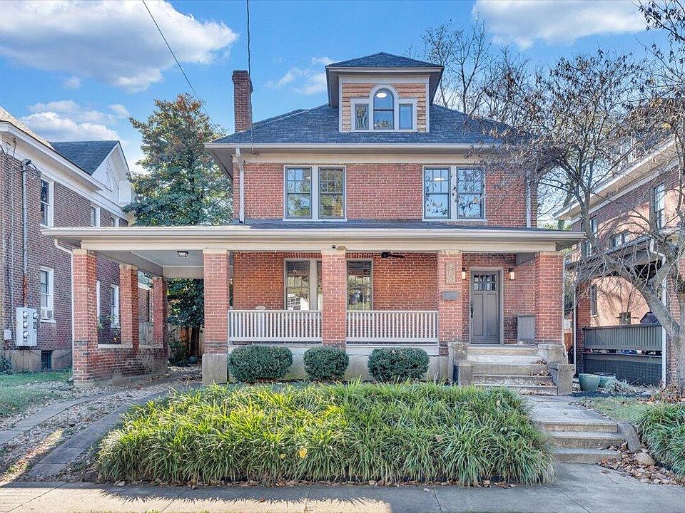 1st image of 806 Day Ave SW