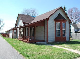 39 Meadow Dr, New Palestine, IN 46163