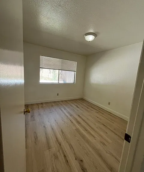 6420 Nacimiento Ave #5 — Photo 7