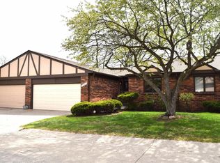 29683 Beech Nut Dr, Warren, MI 48092