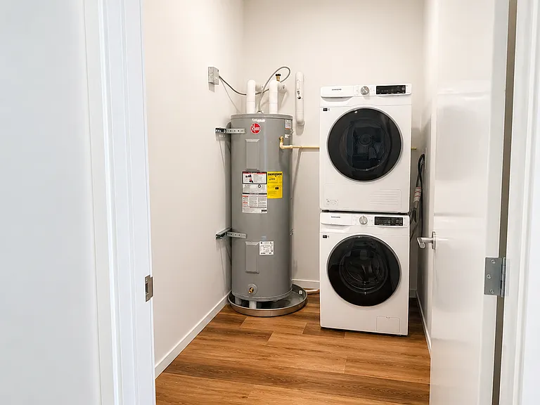 1500 Rycroft St #4400 — Photo 3