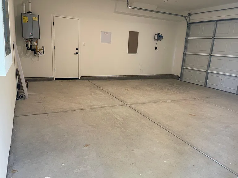 3261 Sherman Way — Photo 34