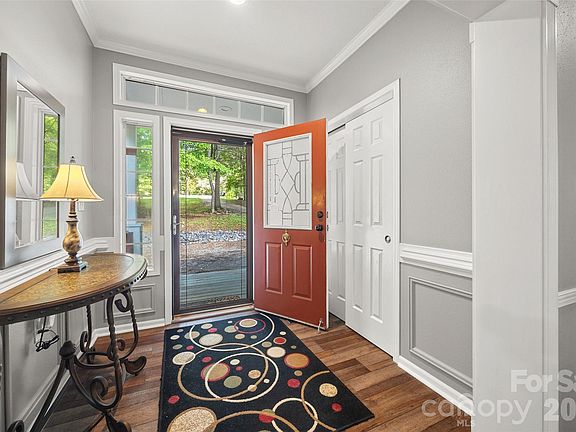 2nd image of 1177 Galway Ln
