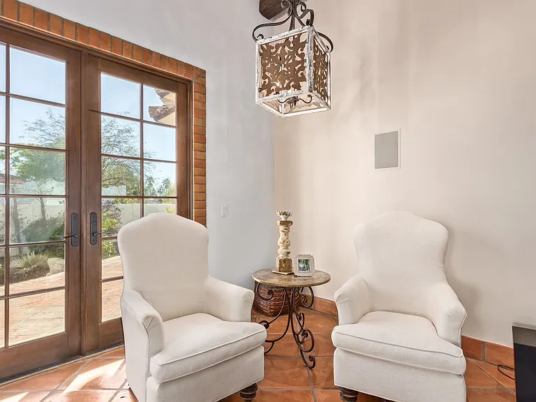 6708 E San Miguel Ave — Photo 14