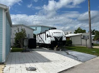 1172 Nettles Blvd, Jensen Beach, FL 34957
