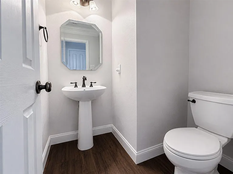 18 Doeskin Pl — Photo 41
