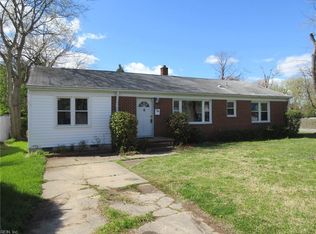 21 Westminister Dr, Hampton, VA 23666