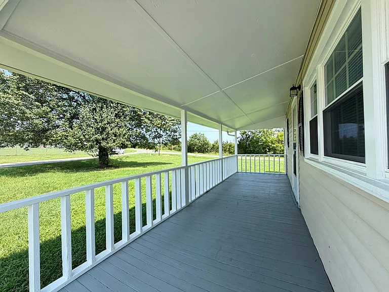 2712 Anthony Rd — Photo 3