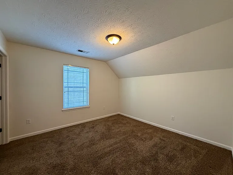 8214 Rachel Ln — Photo 15