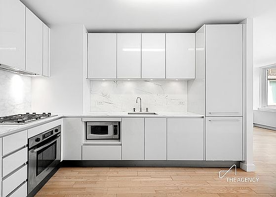 1st image of 322 W 57th St APT 21R