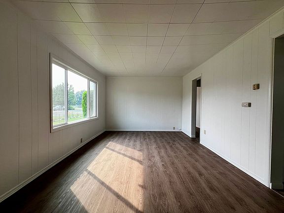 4th image of 806 S 15th Ave
