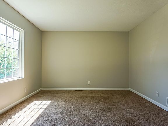 5th image of 1001 S 4th St