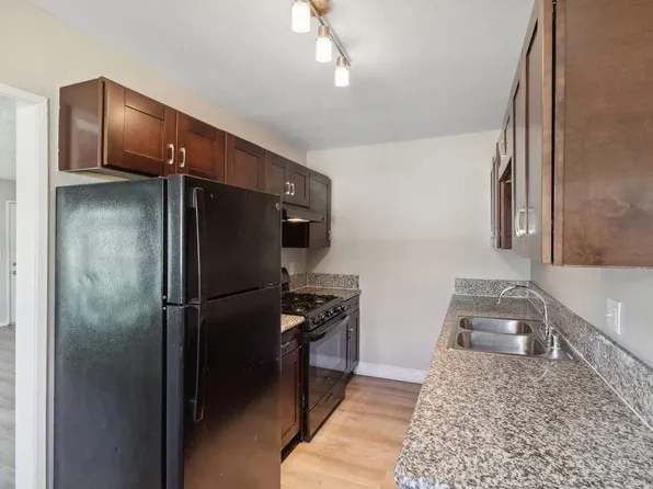 Park Crest Apartments