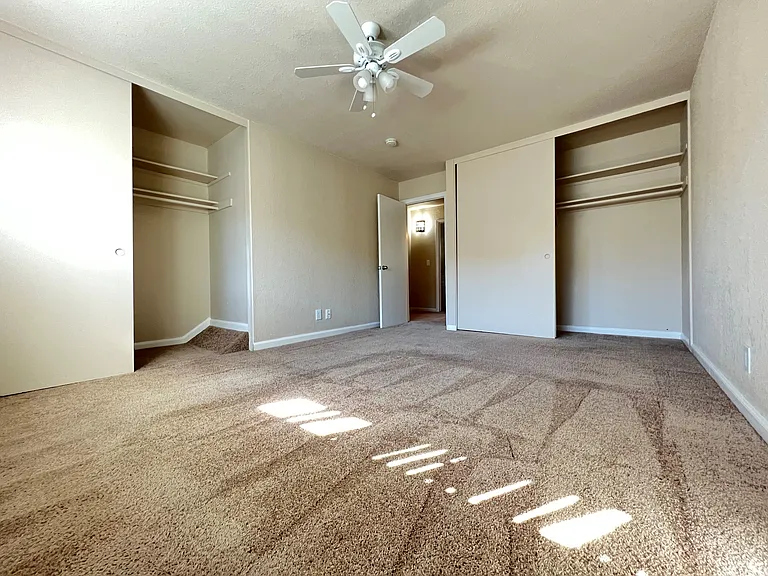 National Carlton Apartments — Photo 12