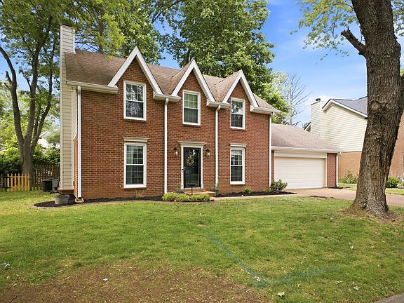 5th image of 202 Julia Ct