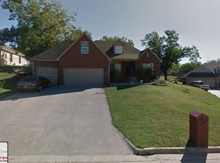 2013 W 4th Pl S, Claremore, OK 74017