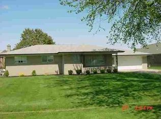 19801 21 Mile Rd, Macomb, MI 48044