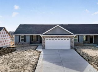 276 Railroad St, Moscow Mills, MO 63362