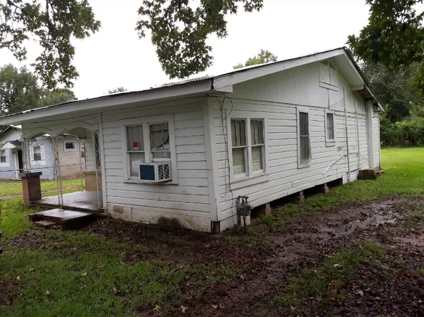 1111 Prater St, Oakdale, LA 71463