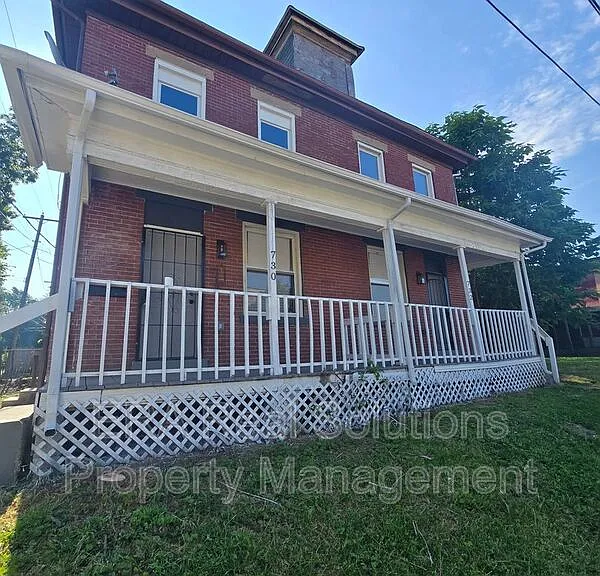 730 S Ohio Ave — Photo 1
