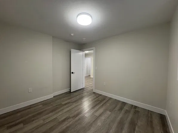 1605 Ellesmere Ave, Burnaby, BC V5B 3T4