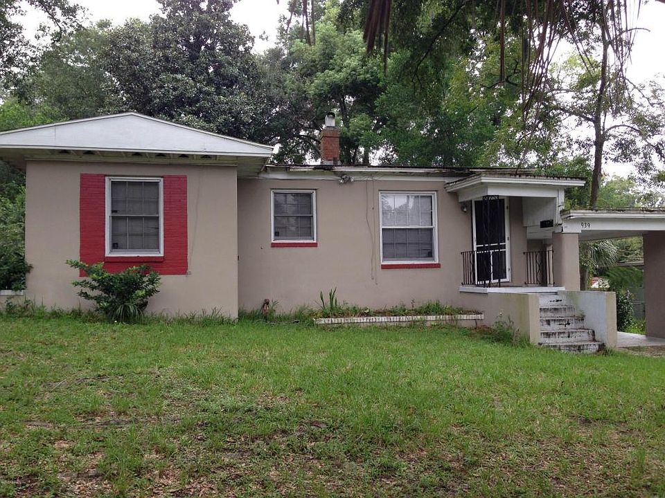 1st image of 939 Deerwood Cir N