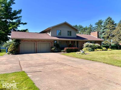 11285 W Peet Rd, Chesaning, MI, 48616