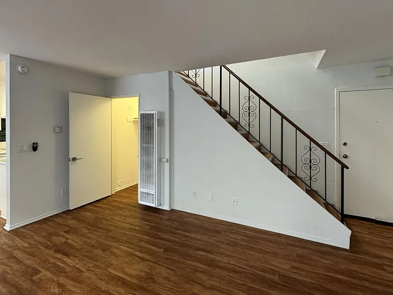 4071 Mclaughlin Ave — Photo 36