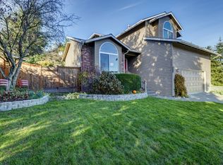 22418 NE 10th St, Sammamish, WA 98074