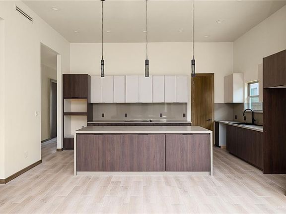5th image of 5013 Sonora Ave