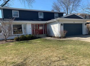 958 Prairie Lawn Rd, Glenview, IL 60025